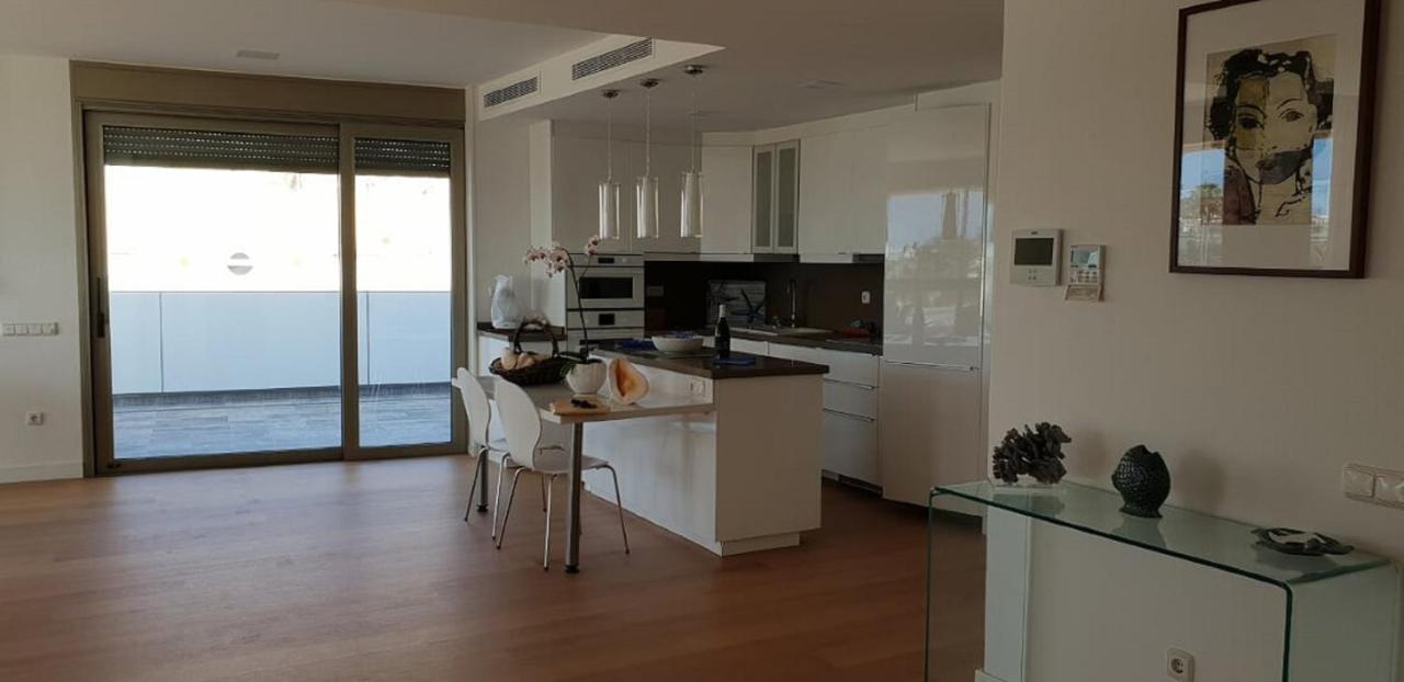 Beachfront Loft In Puerto De Mogan Eksteriør billede